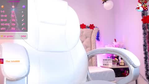 Snapshot of charlotte_jones__1 chatting on 12-23-24, 06:16 Charlotte online show from 12-23-24, 06:16