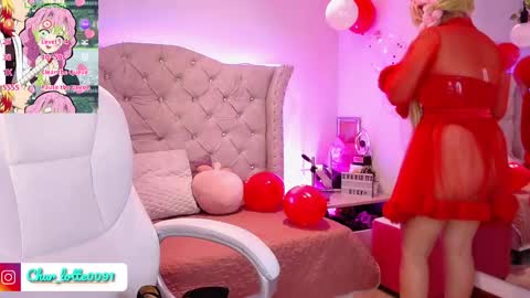 Snapshot of charlotte_jones__1 chatting on 02-14-25, 11:42 Charlotte online show from 02-14-25, 11:42