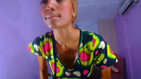 CHARLOTTE online show from 02-05-25, 02:59