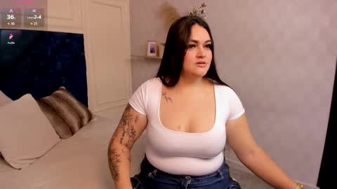 Snapshot of charlotte_mayers chatting on 02-25-26, 11:53 Charlotte Mayers online show from 02-25-26, 11:53