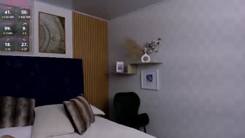 Snapshot of charlotte_mayers chatting on 06-13-26, 11:30 Charlotte Mayers online show from 06-13-26, 11:30