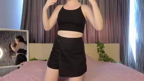 charlotte_mistresssss online show from 06-26-26, 07:46