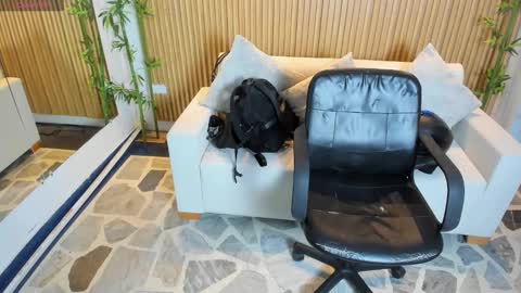 Charlotte  Everyday From 0700 to 1300 Col Time online show from 09-11-25, 11:21