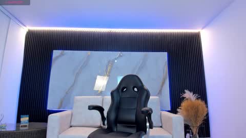 Charlotte  Everyday From 0700 to 1300 Col Time online show from 01-06-26, 11:25