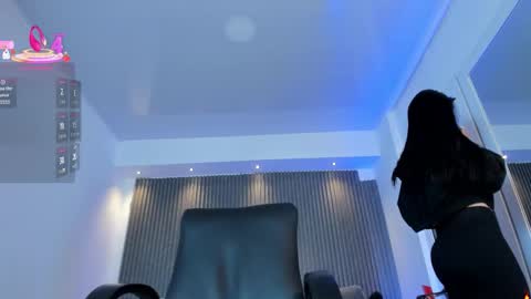 Charlotte  Everyday From 0700 to 1300 Col Time online show from 01-07-26, 11:23