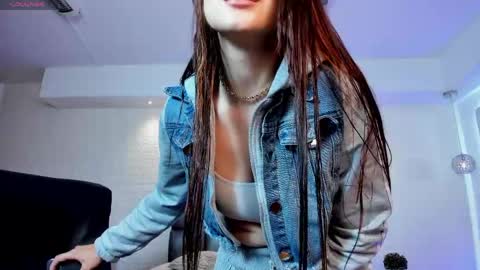 Snapshot of charlotte_whitee1 chatting on 05-24-26, 11:26 Charlotte Everyday From 0700 to 1300 Col Time online show from 05-24-26, 11:26