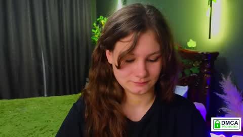 Snapshot of charlotte_wow chatting on 03-04-25, 11:32 Charlotte online show from 03-04-25, 11:32