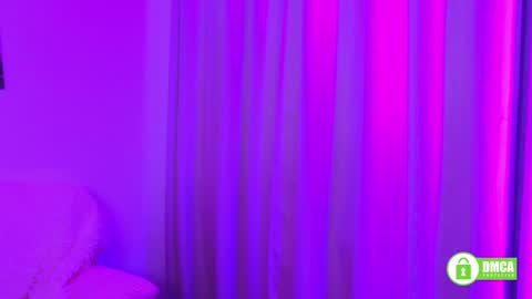 Snapshot of charlotte_wow chatting on 03-08-25, 09:18 Charlotte online show from 03-08-25, 09:18