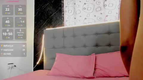 Charlotte and Simon online show from 03-09-26, 02:54