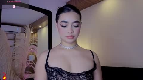 Snapshot of charlotteg18 chatting on 07-01-26, 03:19 Charlote online show from 07-01-26, 03:19