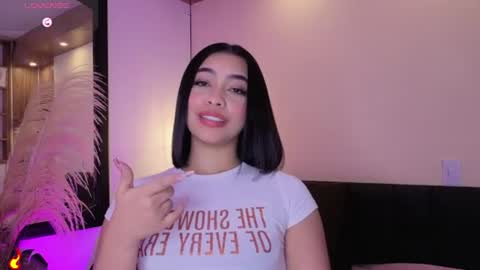 Snapshot of charlotteg18 chatting on 07-04-26, 03:24 Charlote online show from 07-04-26, 03:24