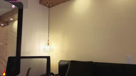 Snapshot of charlotteg18 chatting on 07-07-26, 06:47 Charlote online show from 07-07-26, 06:47