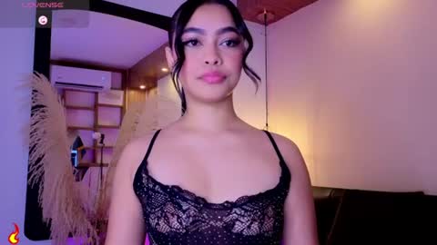 Snapshot of charlotteg18 chatting on 07-13-26, 03:53 Charlote online show from 07-13-26, 03:53