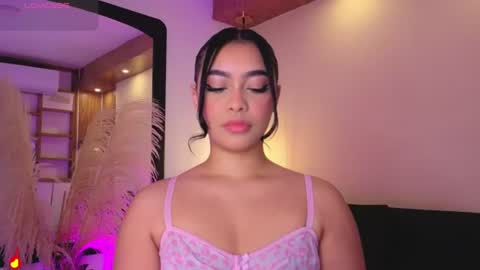 Snapshot of charlotteg18 chatting on 07-18-26, 03:11 Charlote online show from 07-18-26, 03:11