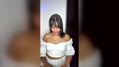 charlottekiss99 online show from 04-28-26, 03:28