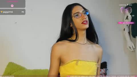 Char online show from 09-19-25, 12:23