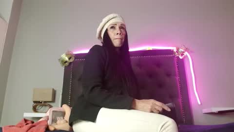 Snapshot of charlottelemke chatting on 03-25-26, 01:28 CharlotteLemke online show from 03-25-26, 01:28