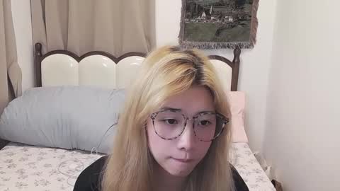 Charlotte online show from 11-09-25, 01:53