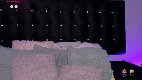 charlotterussel online show from 12-28-24, 11:48