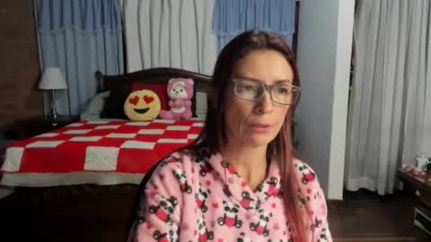 Snapshot of charlottewillson chatting on 01-17-26, 04:39 Charlotte online show from 01-17-26, 04:39