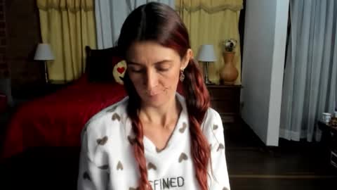 Snapshot of charlottewillson chatting on 02-21-26, 04:13 Charlotte online show from 02-21-26, 04:13