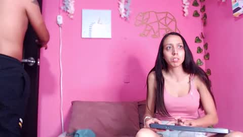 Snapshot of charly_emily chatting on 09-24-25, 03:10 charly_emily online show from 09-24-25, 03:10