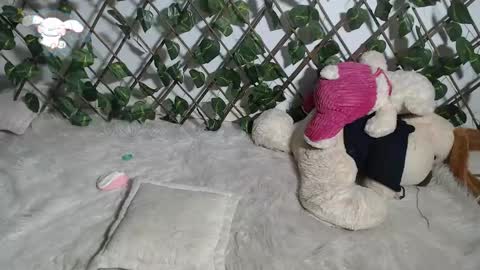 charly_evans60 online show from 03-07-25, 06:57