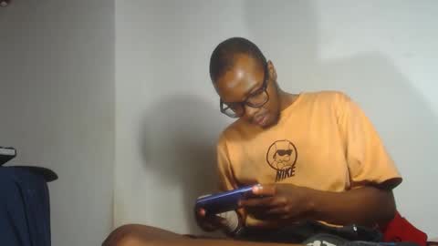 charly_vergonti_ online show from 12-02-25, 01:33