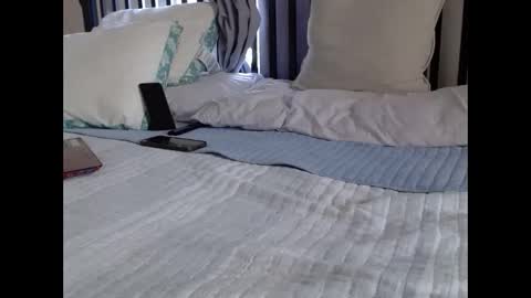 Snapshot of charlyporno22 chatting on 05-15-26, 09:11 Sexyman22 online show from 05-15-26, 09:11