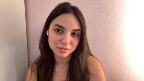 Snapshot of charmainerempe chatting on 05-28-26, 03:53 Lina online show from 05-28-26, 03:53