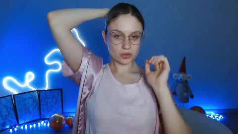 Michelle  online show from 01-05-25, 06:46