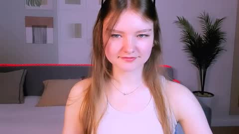 Snapshot of charminglookeva chatting on 05-22-26, 03:35 Im Eva online show from 05-22-26, 03:35