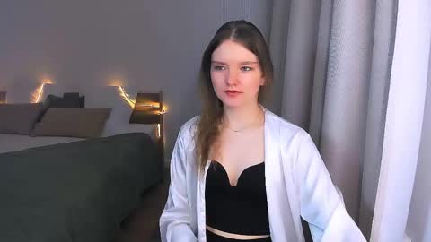 Snapshot of charminglookeva chatting on 06-02-26, 03:08 Im Eva online show from 06-02-26, 03:08