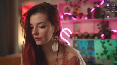 Snapshot of charmings_054 chatting on 02-20-25, 06:35 Belle and Miley online show from 02-20-25, 06:35