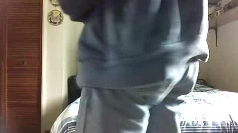 Snapshot of charmmer123 chatting on 06-18-26, 03:27 charmmer123 online show from 06-18-26, 03:27