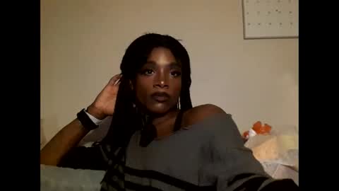 Snapshot of charr1barr chatting on 11-22-25, 02:32 Miss Chocolate online show from 11-22-25, 02:32