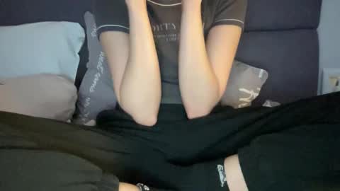 Vicky online show from 10-14-25, 05:14