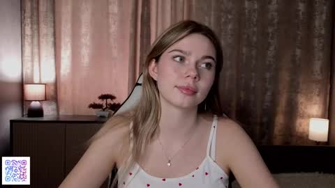 Snapshot of chasidygrandmaison chatting on 06-06-26, 04:28 Emilia online show from 06-06-26, 04:28