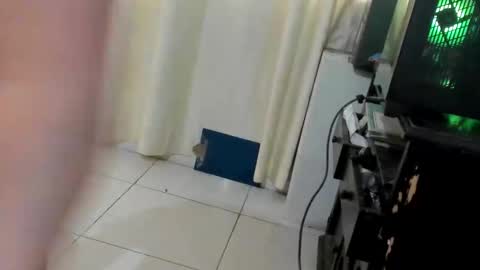 Santiago online show from 02-18-26, 02:02