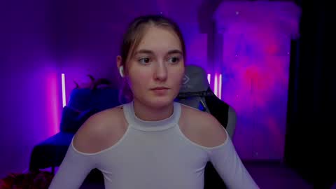 Snapshot of chatur_lady_ chatting on 01-12-25, 10:34 Betty online show from 01-12-25, 10:34