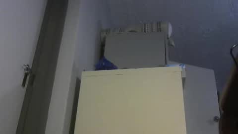 Snapshot of chaturbatordeluxe chatting on 10-03-25, 03:58 chaturbatordeluxe online show from 10-03-25, 03:58