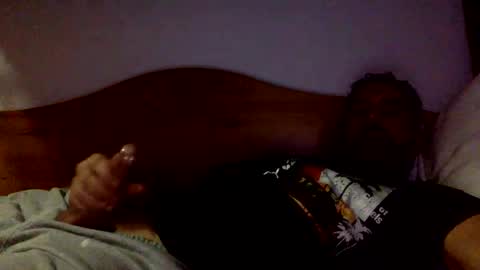 Snapshot of chaud7842 chatting on 11-17-25, 07:41 chaud7842 online show from 11-17-25, 07:41