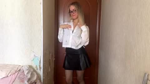 Milissa online show from 09-20-25, 10:16