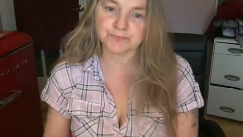 chealsiek online show from 09-25-25, 01:59