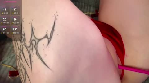 Snapshot of check_me_jennifer chatting on 12-20-24, 01:11 Jenny please dont forget to thumbs up me online show from 12-20-24, 01:11