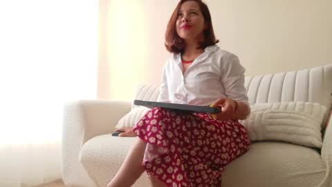 Regina Phalange online show from 04-13-26, 08:25