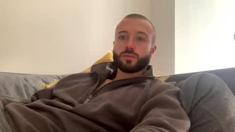 Snapshot of cheekycharliee chatting on 09-25-25, 10:41 CheekyCharliee online show from 09-25-25, 10:41