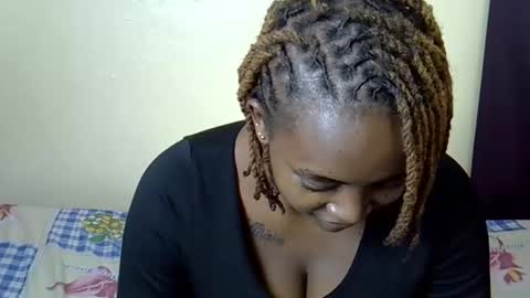 Snapshot of cheerchelly chatting on 11-30-25, 07:51 Cheerchelly online show from 11-30-25, 07:51