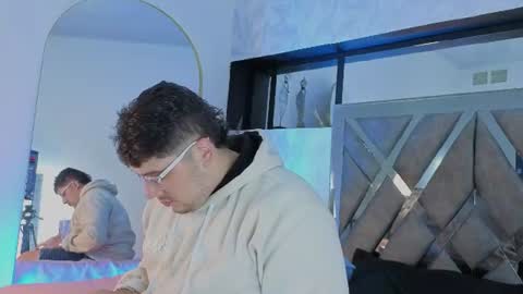   online show from 06-18-26, 03:51