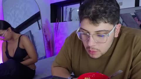   online show from 06-22-26, 04:42